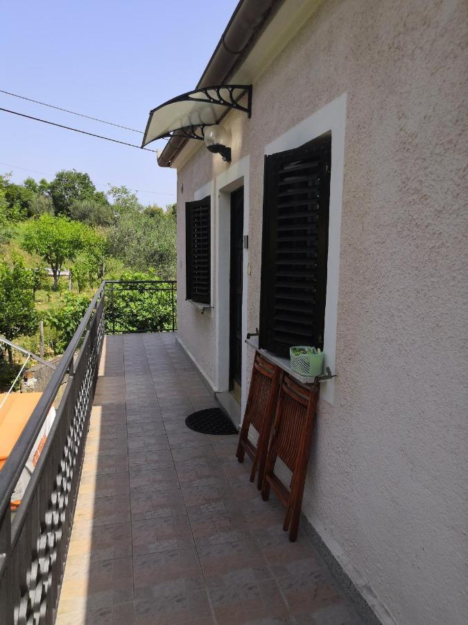 Rosemarin Apartment Копер Екстериор снимка